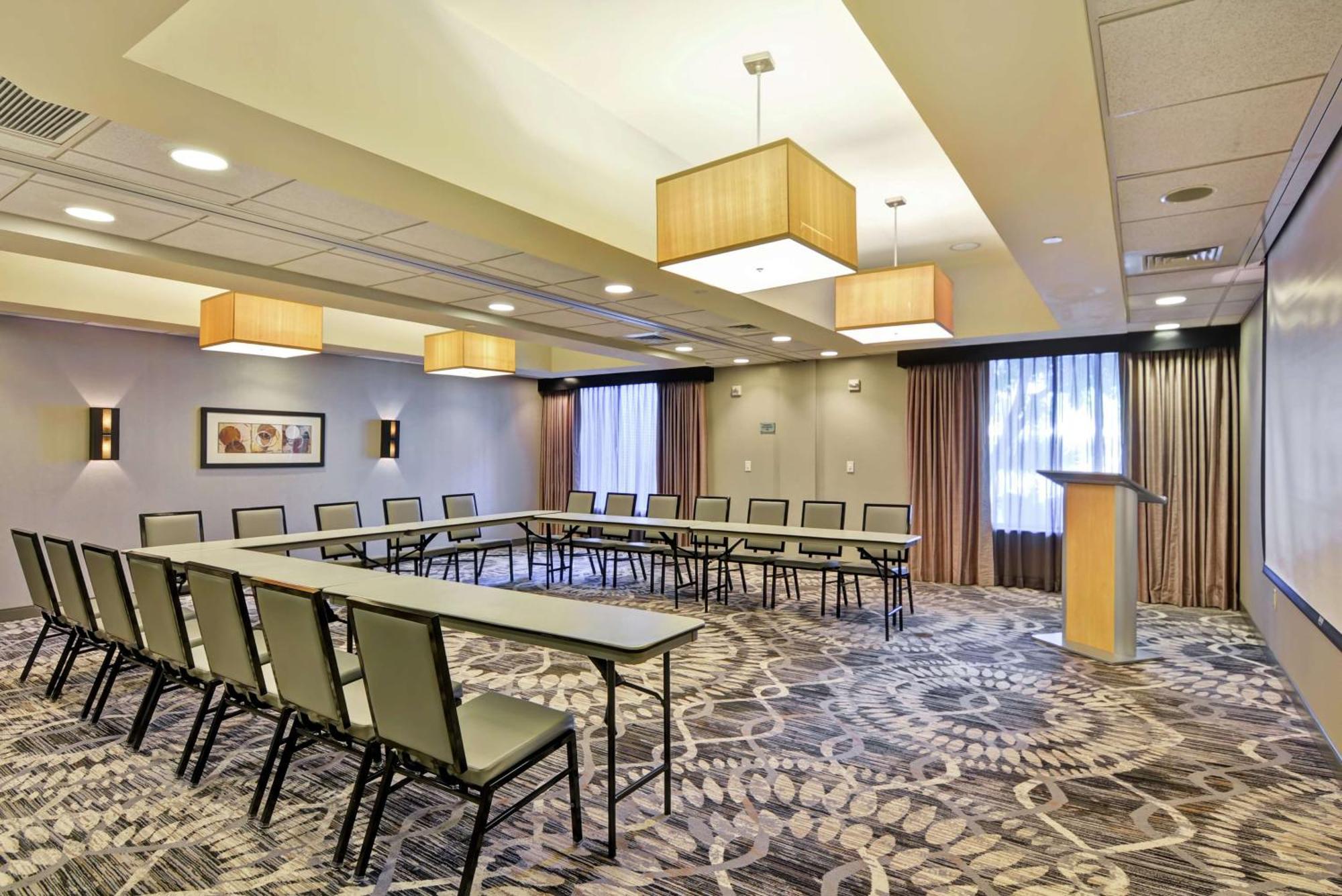Hotel Doubletree By Hilton Bâton-Rouge Extérieur photo