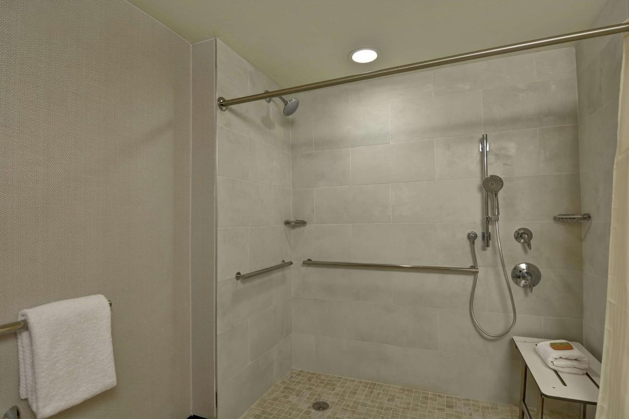 Hotel Doubletree By Hilton Bâton-Rouge Extérieur photo